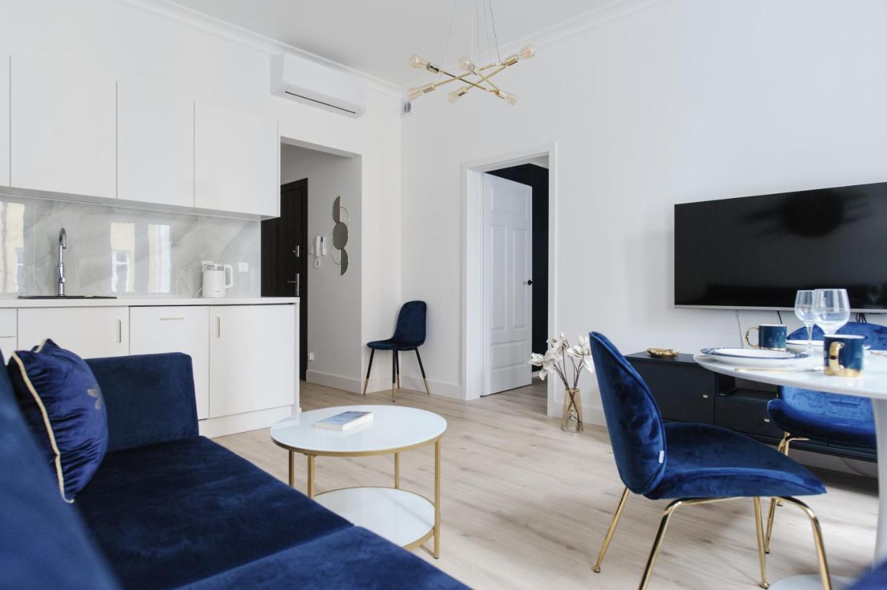 Manpro Apartments Torun Bagian luar foto