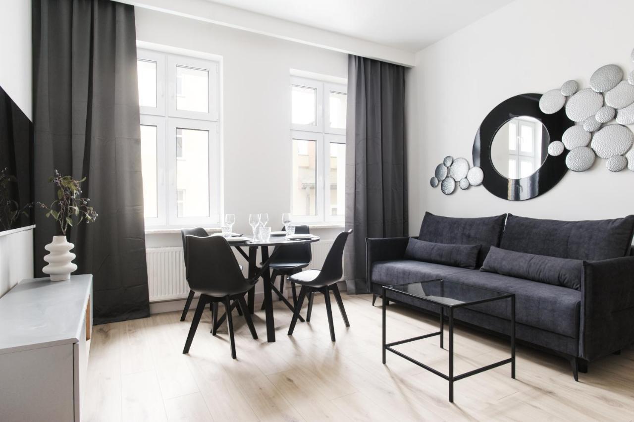 Manpro Apartments Torun Bagian luar foto